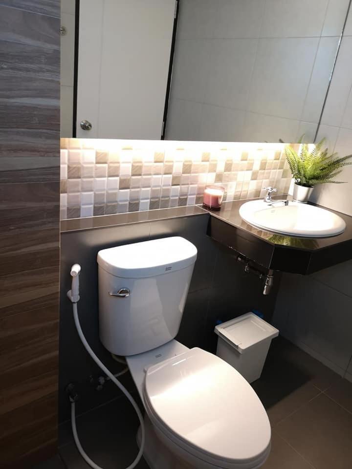 Tata House Aparthotel Bangkok Kültér fotó