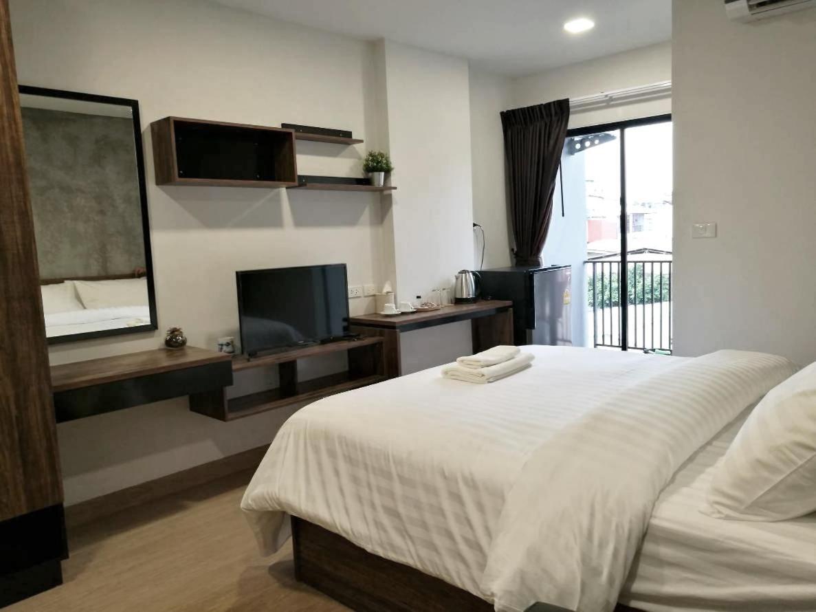 Tata House Aparthotel Bangkok Kültér fotó